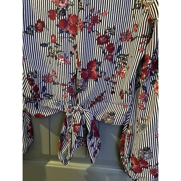 BCX Small Black White Red Floral Striped Tie Back Shirt NWT Chiffon - Picture 3 of 10